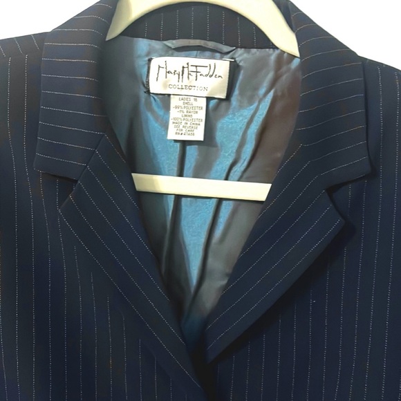 Mary McFadden Womens Size 16 Navy Blue Pinstripes 3 Button Suit Jacket Lined NEW - Picture 2 of 10